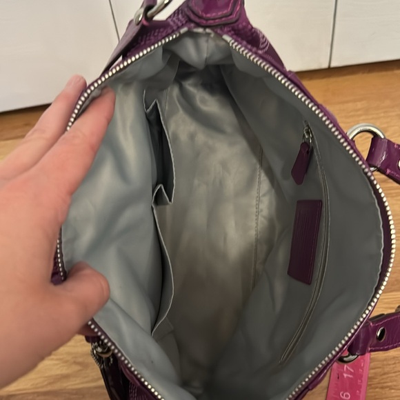 Coach purple hand bag - Picture 6 of 9